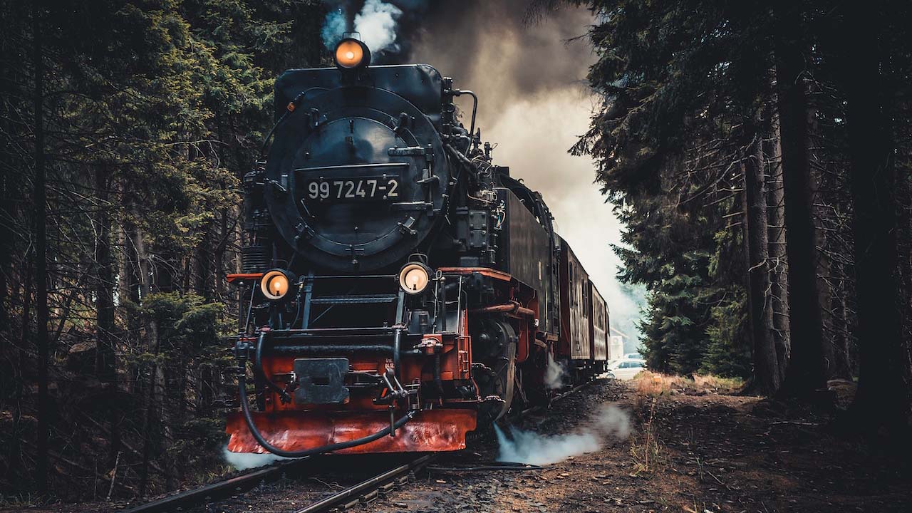 Featured image for “Un viaggio nel tempo: esplorando la storia dell’industria ferroviaria italiana”