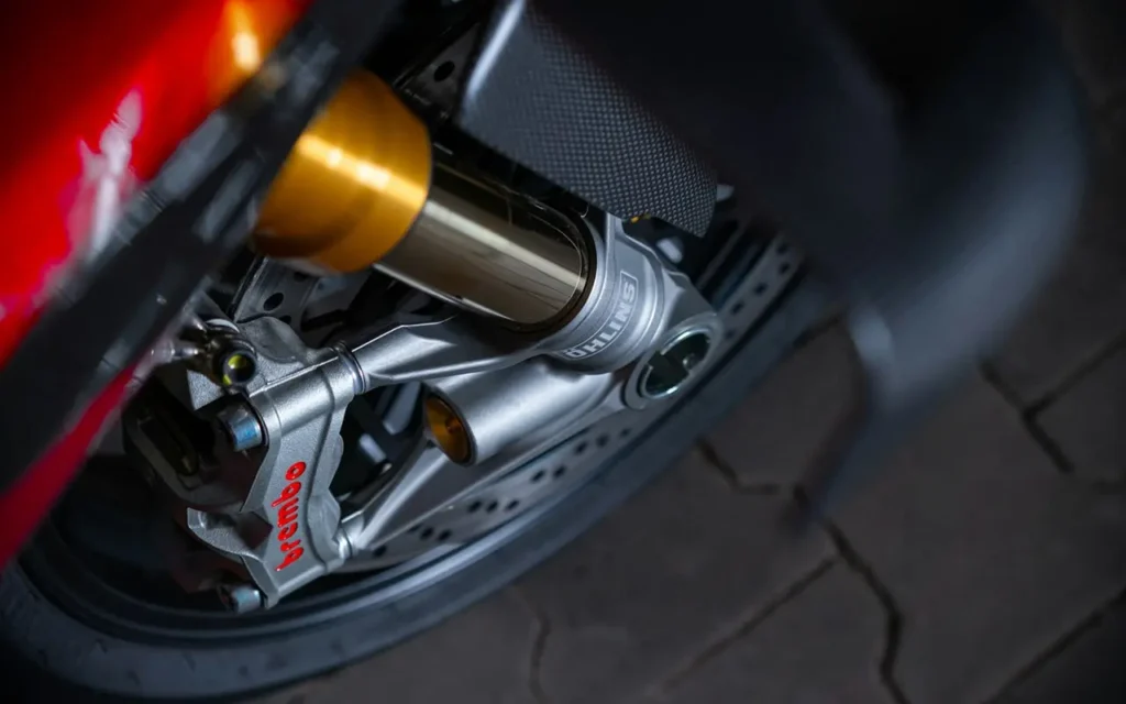 materiali per motociclisti 5